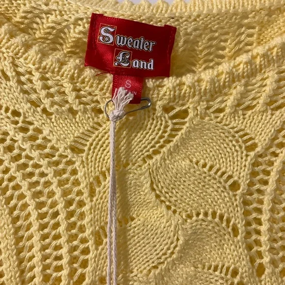 Sweater Land Yellow Sweater - Picture 3 of 4